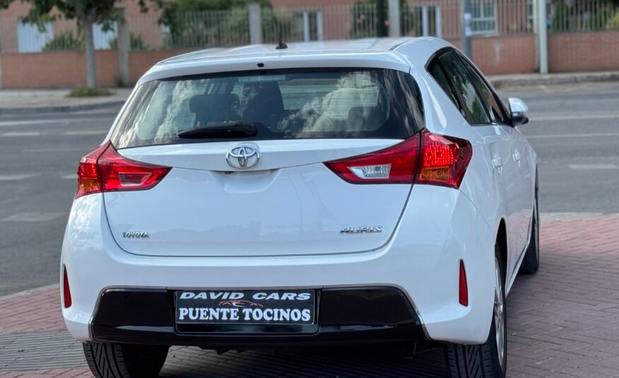 TOYOTA Auris 1.6d