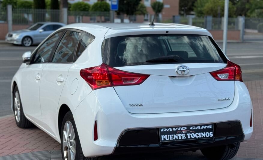 TOYOTA Auris 1.6d