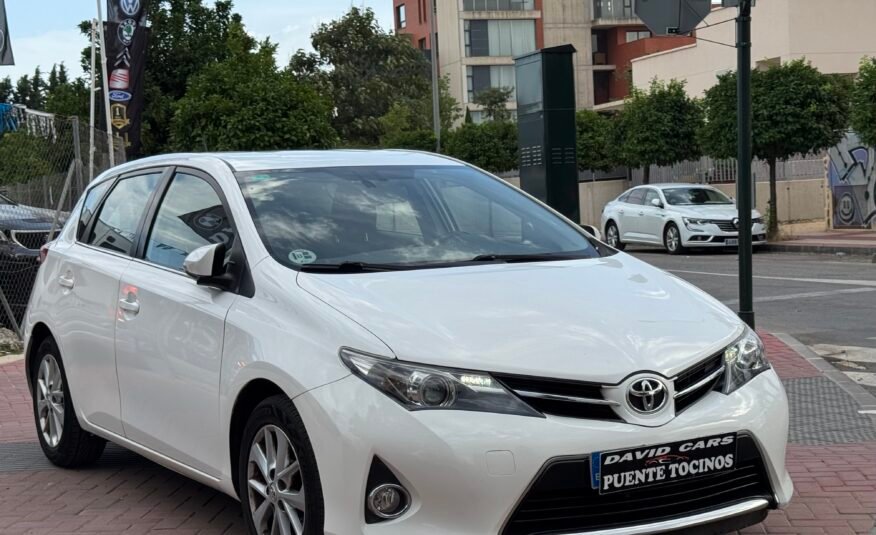 TOYOTA Auris 1.6d