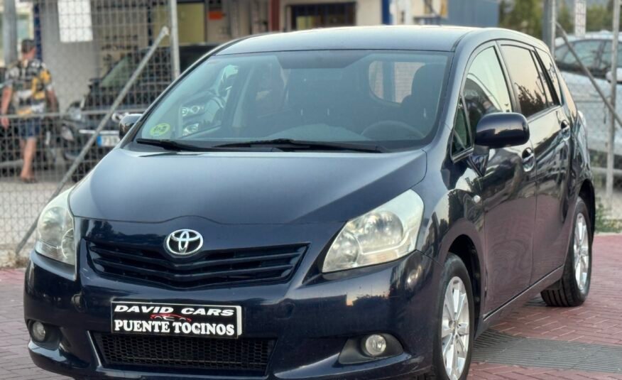 TOYOTA Corolla verso 2.0D4D