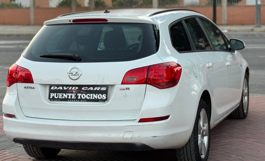 OPEL Astra 2.0 CDTI